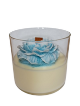 Load image into Gallery viewer, FLOWER OF FRIENDSHIP, CRACKLING WOOD WICK SOY CANDLE