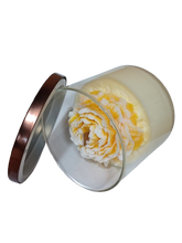 Load image into Gallery viewer, FLOWER OF FRIENDSHIP, CRACKLING WOOD WICK SOY CANDLE