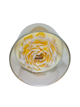 Load image into Gallery viewer, FLOWER OF FRIENDSHIP, CRACKLING WOOD WICK SOY CANDLE
